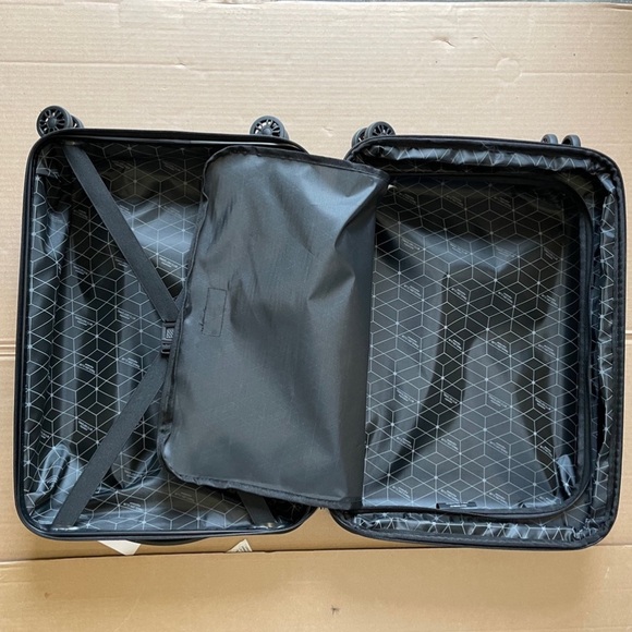 Milky Blue Hard Cover Carry on 22” luggage suitcase - Picture 9 of 10